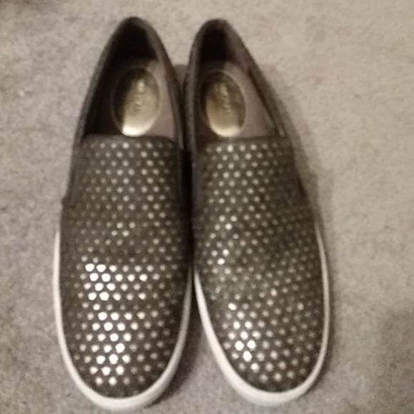 Michael Kors keaton slip on shoes - Picture 2 of 4